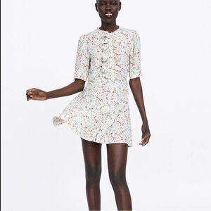 ZARA mini floral dress with ruffles and  buttons a-line size L